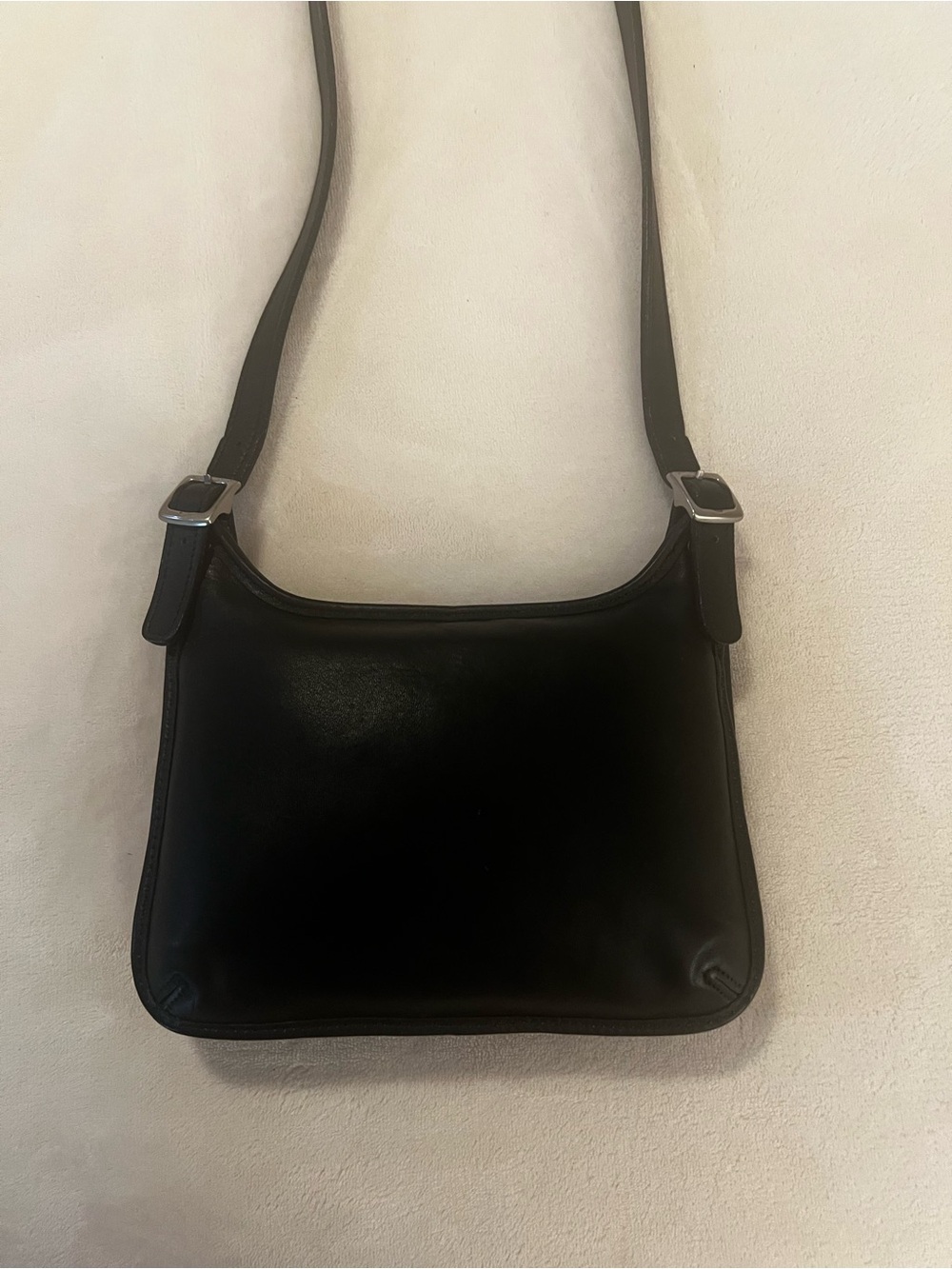🩷 Vintage Coach Flap Travel Crossbody Handbag 9132 Black
Leather🩷